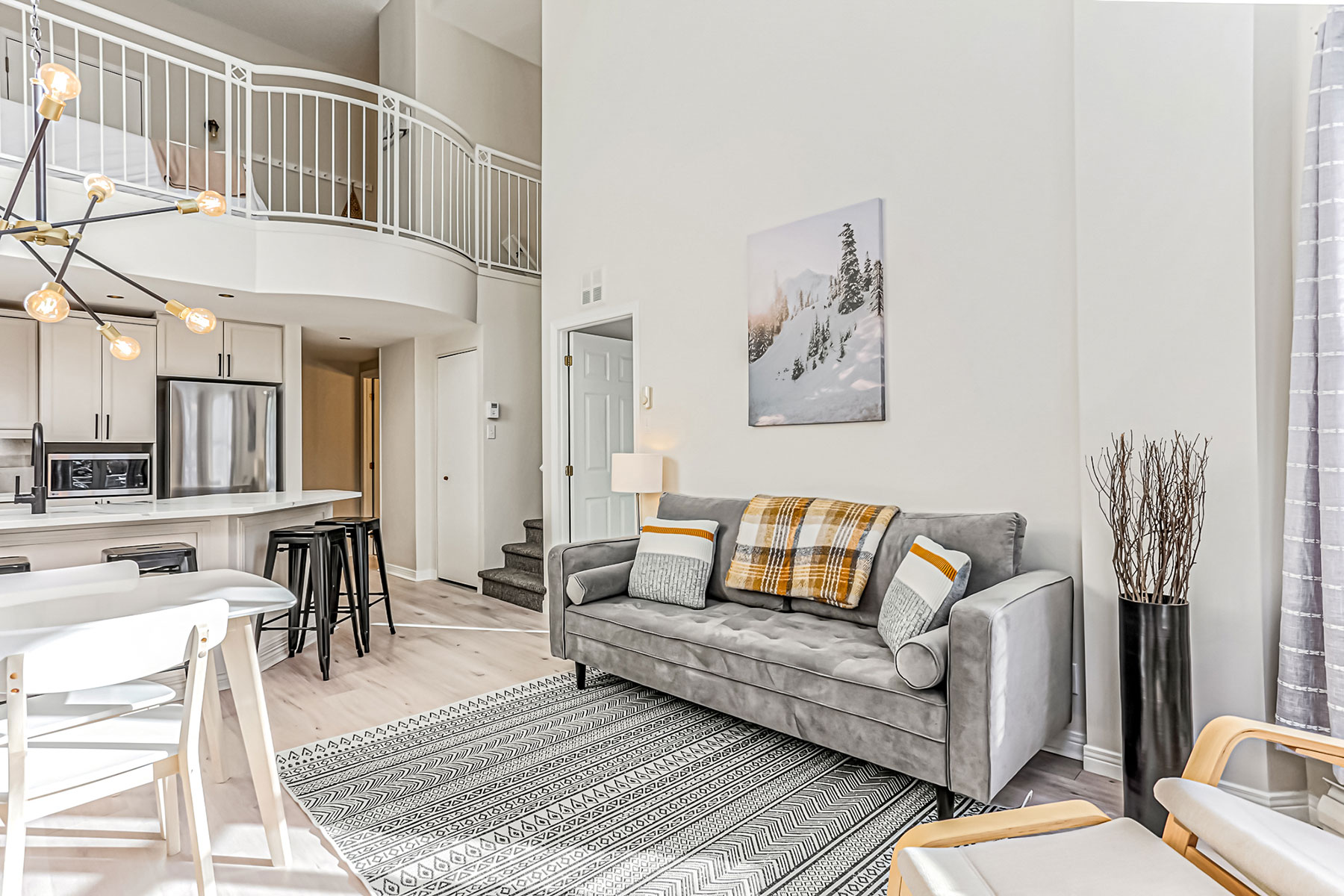 Condo-107-25_30-2